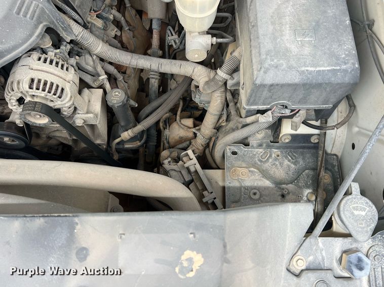 image for item LG9189 2011 Chevrolet Silverado 3500HD  Crew Cab utility bed pickup truck