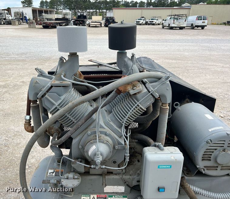 image for item LG9192 Gardner Denver  air compressor