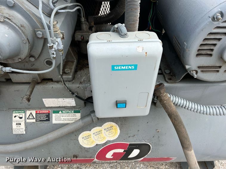 image for item LG9192 Gardner Denver  air compressor