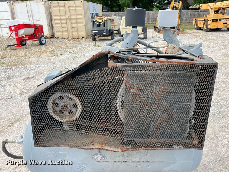 image for item LG9192 Gardner Denver  air compressor