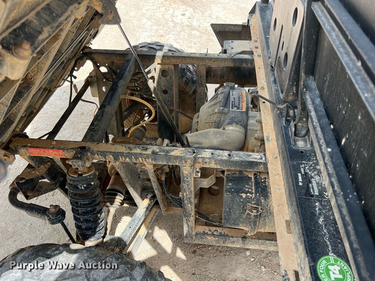 image for item LG9193 2011 Bobcat 3400XL  utility vehicle