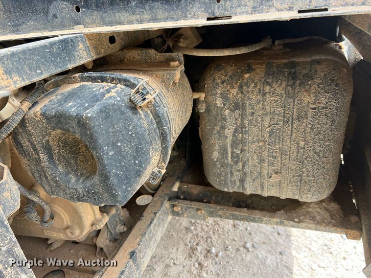 image for item LG9193 2011 Bobcat 3400XL  utility vehicle