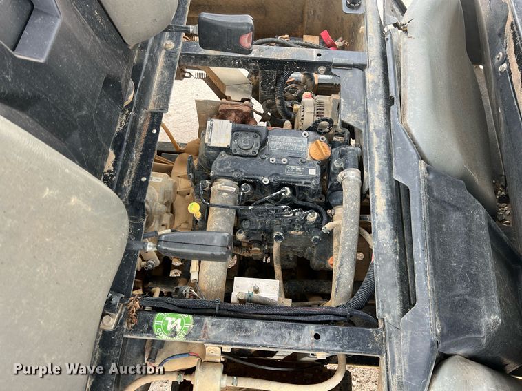 image for item LG9194 2011 Bobcat 3400XL  utility vehicle