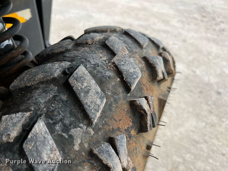 image for item LG9194 2011 Bobcat 3400XL  utility vehicle