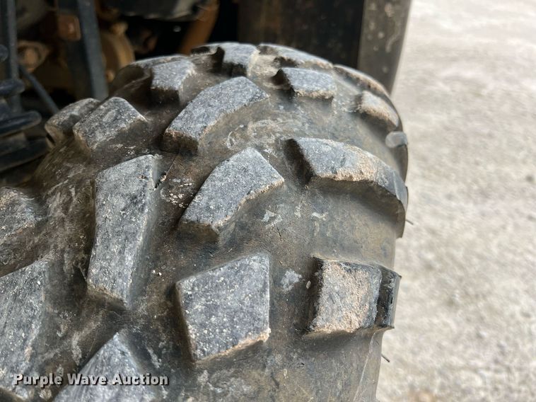 image for item LG9194 2011 Bobcat 3400XL  utility vehicle