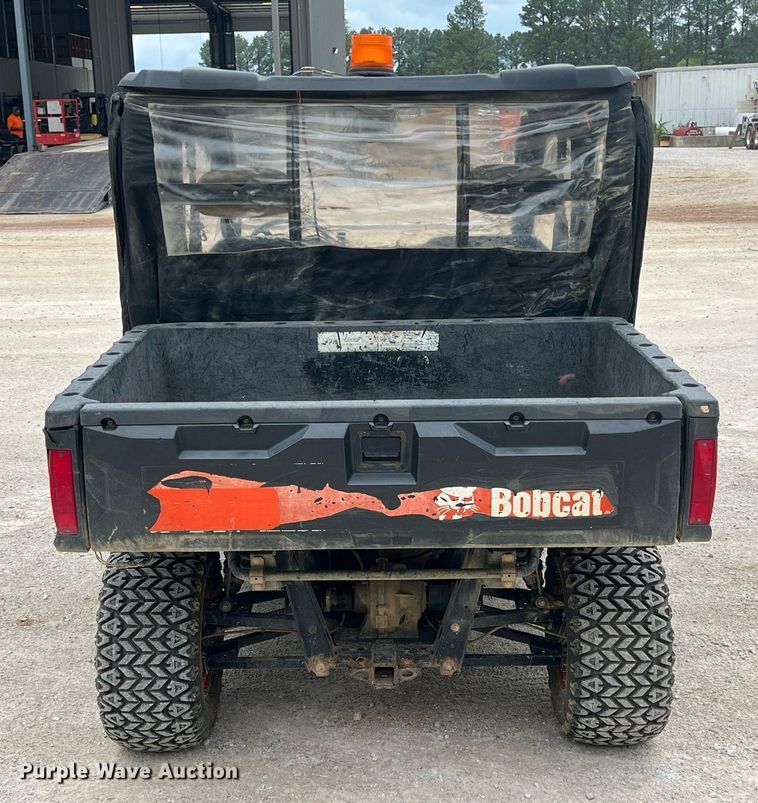 image for item LG9195 2011 Bobcat 3400XL  utility vehicle
