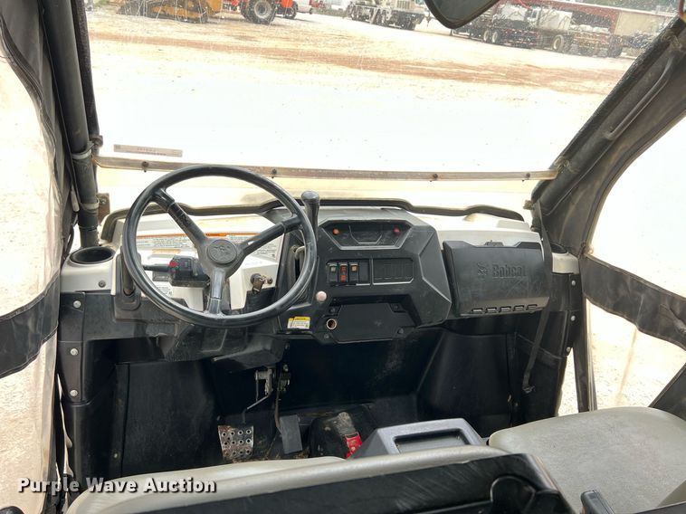 image for item LG9195 2011 Bobcat 3400XL  utility vehicle