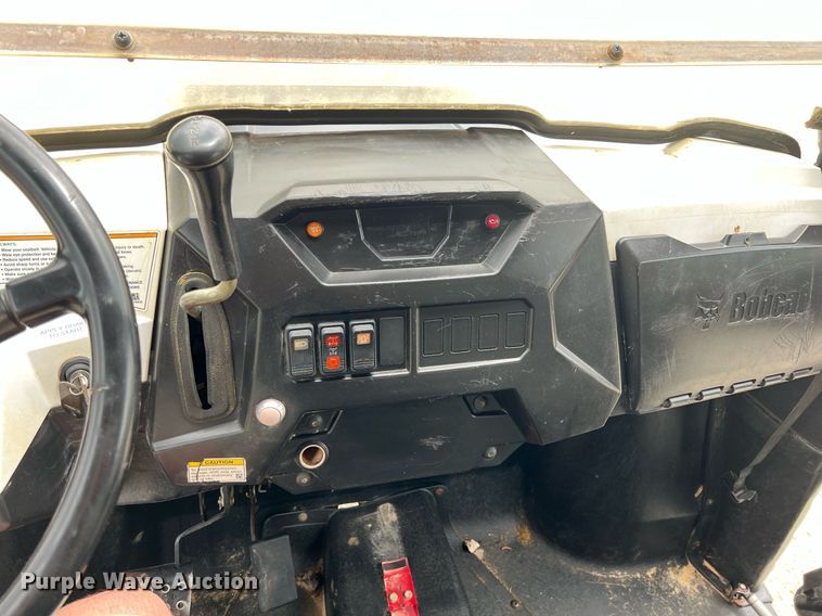 image for item LG9195 2011 Bobcat 3400XL  utility vehicle