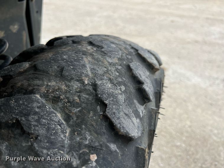 image for item LG9195 2011 Bobcat 3400XL  utility vehicle