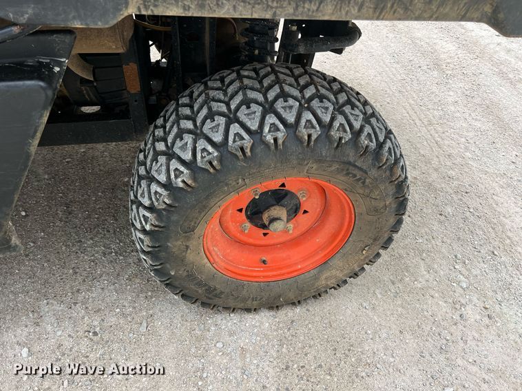 image for item LG9195 2011 Bobcat 3400XL  utility vehicle