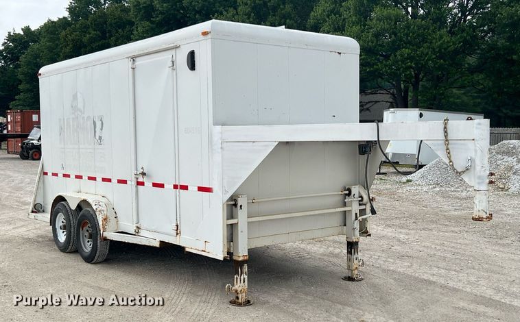 image for item LG9196 1997 Eagle Body  enclosed cargo trailer