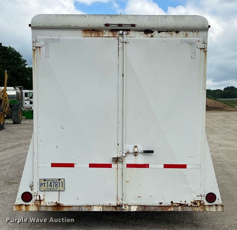 image for item LG9196 1997 Eagle Body  enclosed cargo trailer