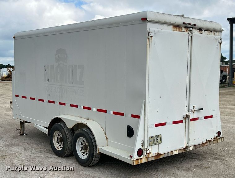 image for item LG9196 1997 Eagle Body  enclosed cargo trailer