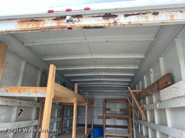 image for item LG9196 1997 Eagle Body  enclosed cargo trailer