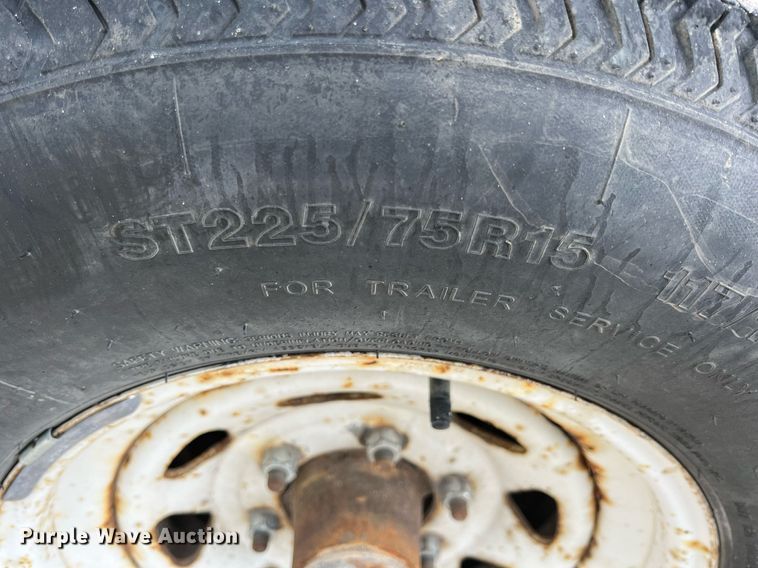 image for item LG9196 1997 Eagle Body  enclosed cargo trailer