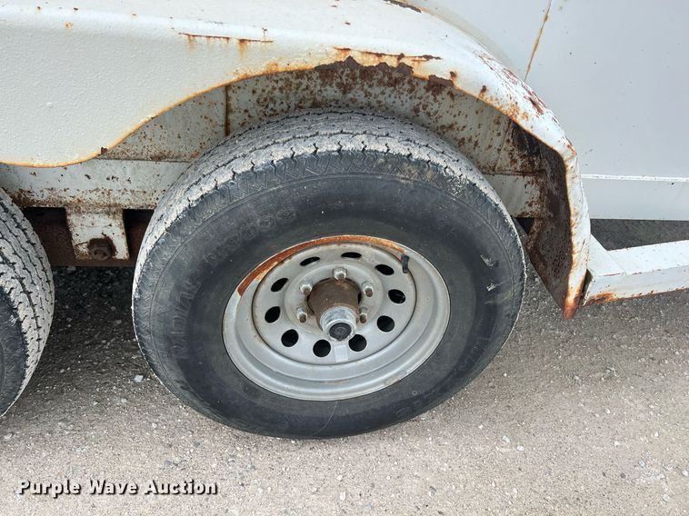 image for item LG9196 1997 Eagle Body  enclosed cargo trailer