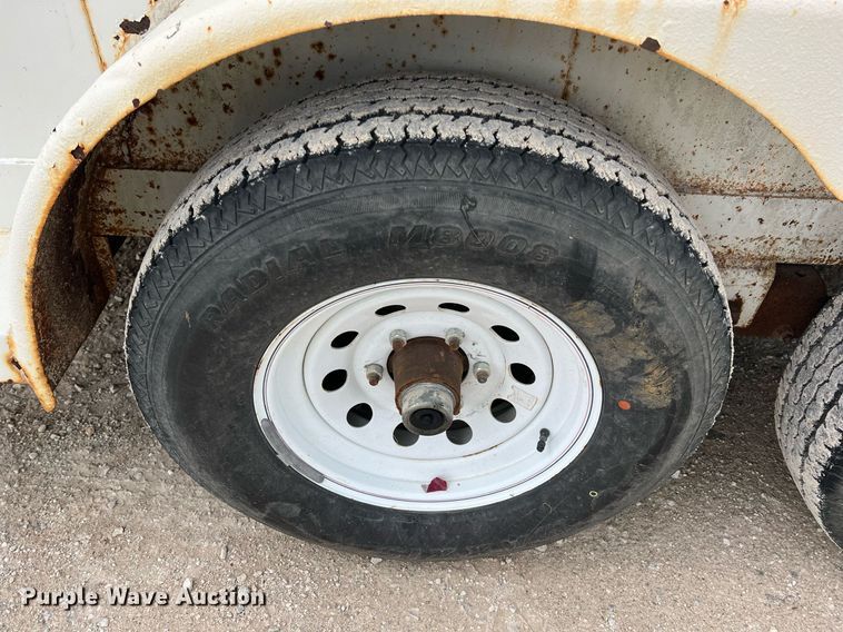 image for item LG9196 1997 Eagle Body  enclosed cargo trailer