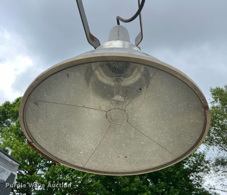 image for item LG9197 Terex AL4060D1-4MH  light plant