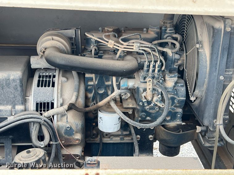 image for item LG9197 Terex AL4060D1-4MH  light plant