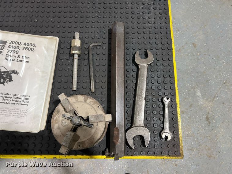 image for item LG9200 Ammco 6900  brake lathe