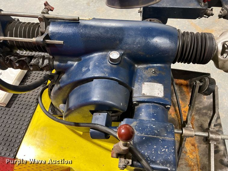 image for item LG9200 Ammco 6900  brake lathe