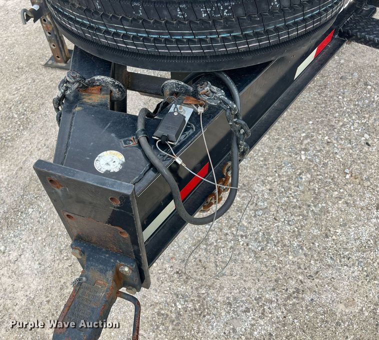 image for item LG9202 2015 H&H Trailers  equipment trailer