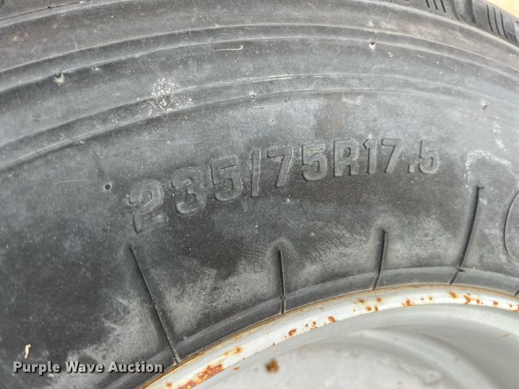 image for item LG9202 2015 H&H Trailers  equipment trailer