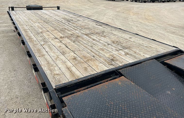 image for item LG9202 2015 H&H Trailers  equipment trailer