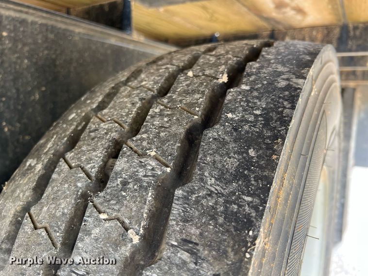 image for item LG9202 2015 H&H Trailers  equipment trailer