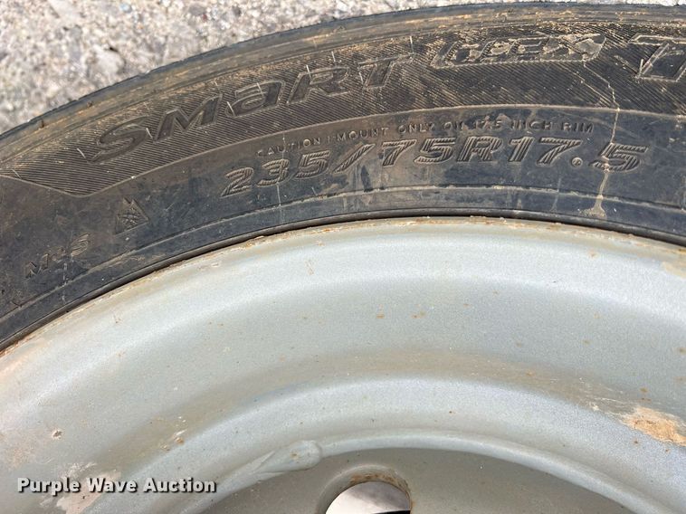 image for item LG9202 2015 H&H Trailers  equipment trailer