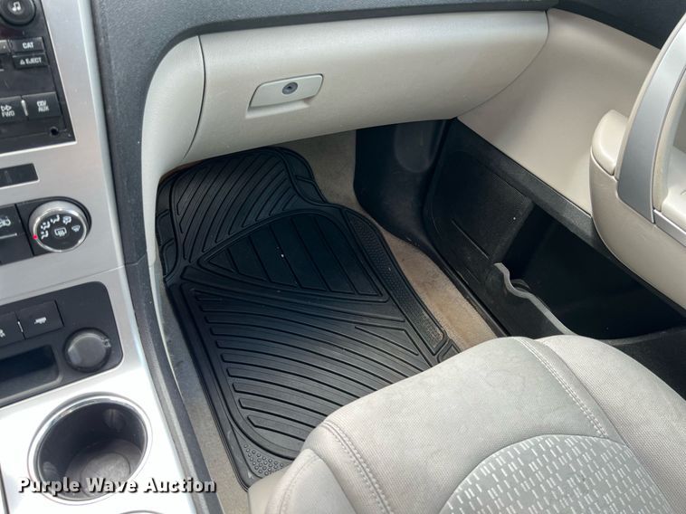 image for item LG9226 2008 GMC Acadia  SUV