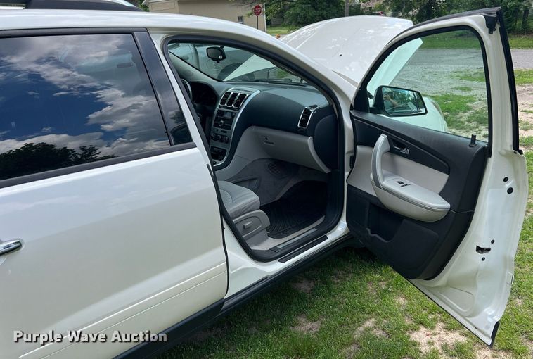 image for item LG9226 2008 GMC Acadia  SUV