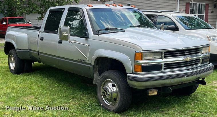 image for item LG9227 1996 Chevrolet K3500  Crew Cab pickup truck