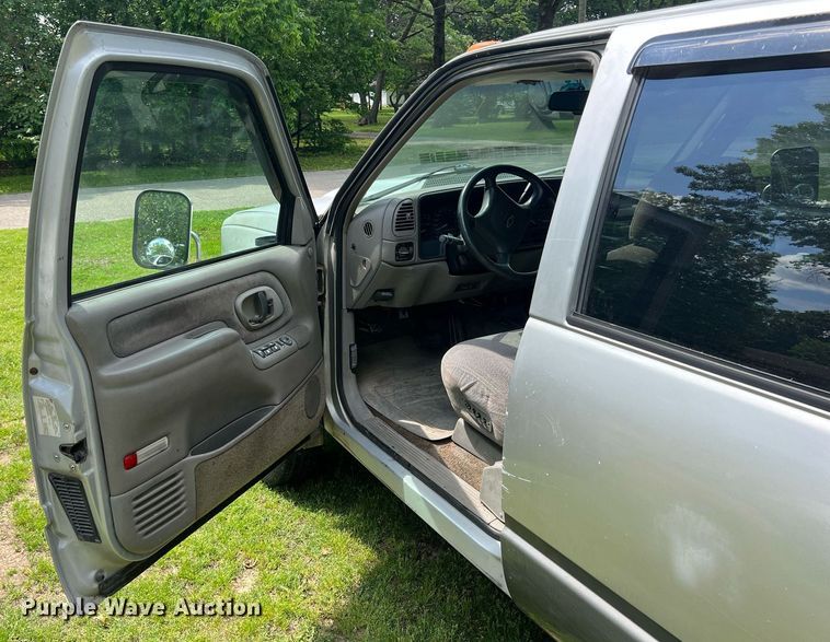 image for item LG9227 1996 Chevrolet K3500  Crew Cab pickup truck