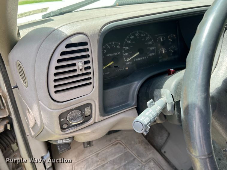 image for item LG9227 1996 Chevrolet K3500  Crew Cab pickup truck