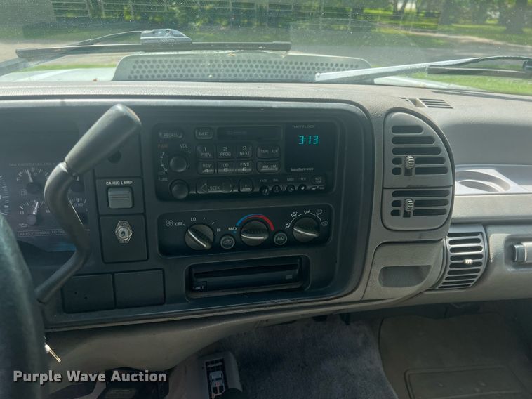 image for item LG9227 1996 Chevrolet K3500  Crew Cab pickup truck