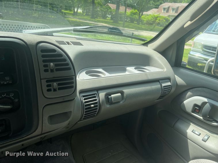 image for item LG9227 1996 Chevrolet K3500  Crew Cab pickup truck