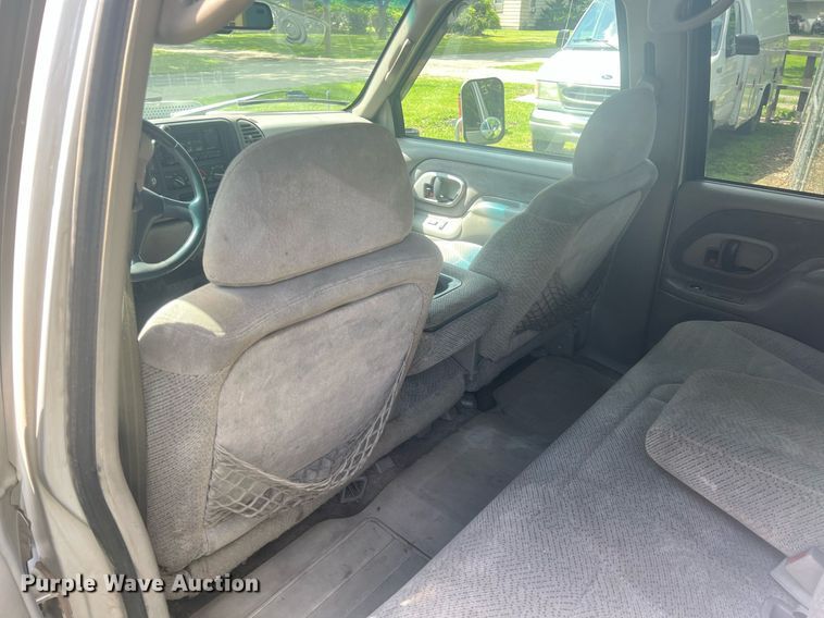 image for item LG9227 1996 Chevrolet K3500  Crew Cab pickup truck