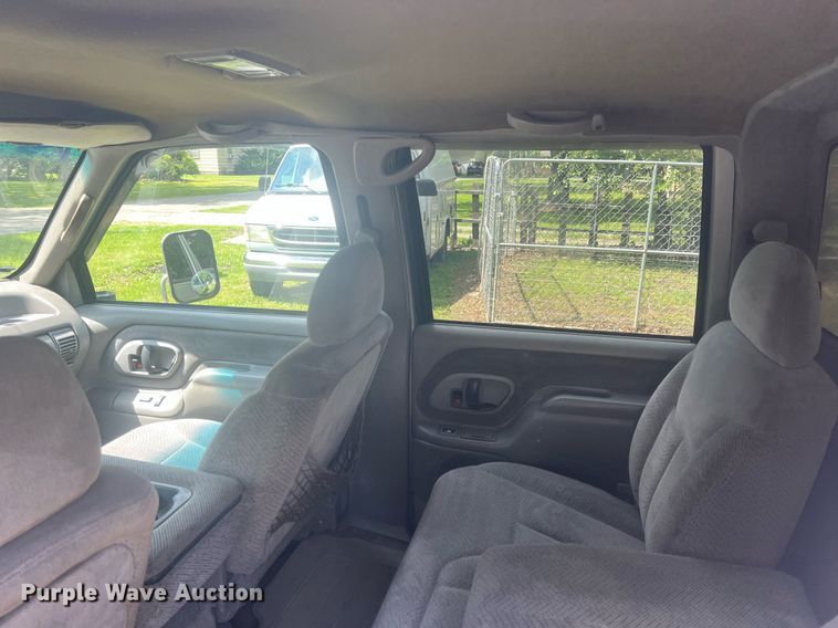 image for item LG9227 1996 Chevrolet K3500  Crew Cab pickup truck