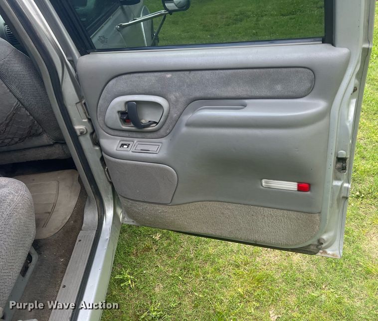 image for item LG9227 1996 Chevrolet K3500  Crew Cab pickup truck