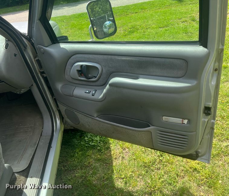 image for item LG9227 1996 Chevrolet K3500  Crew Cab pickup truck