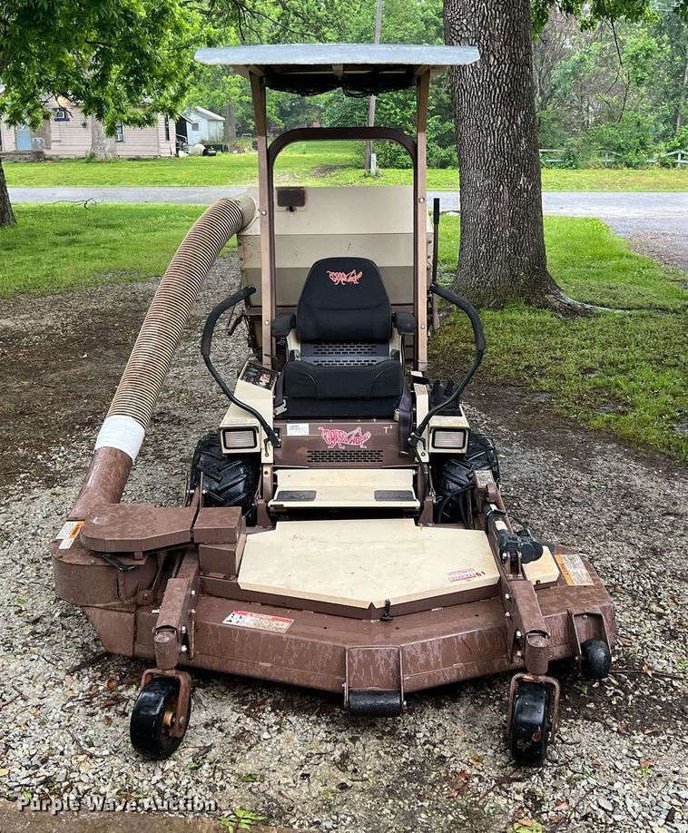 image for item LG9228 Grasshopper 725D  ZTR lawn mower