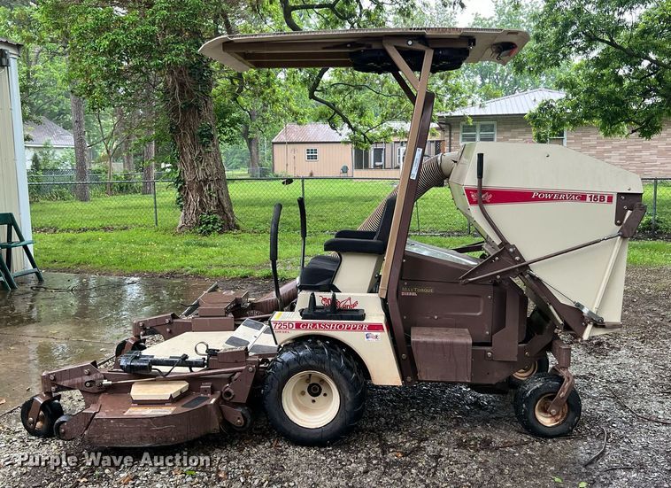 image for item LG9228 Grasshopper 725D  ZTR lawn mower