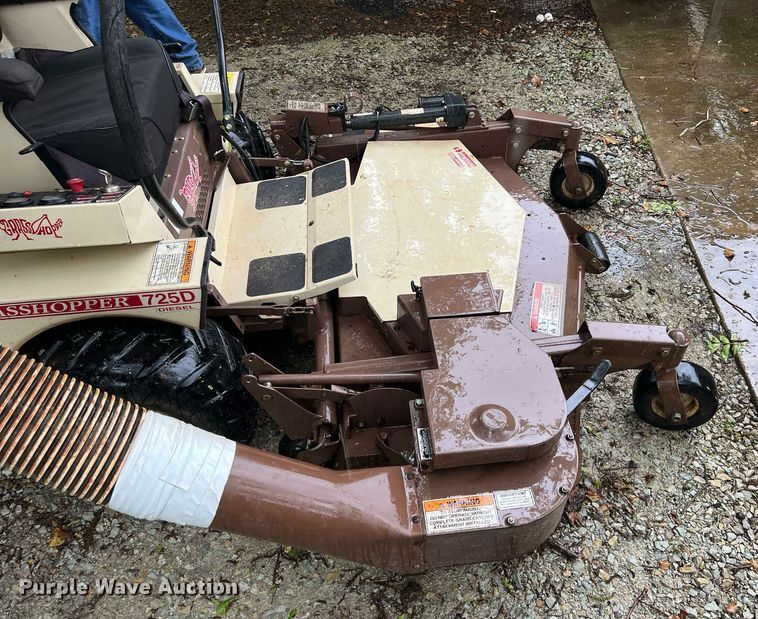 image for item LG9228 Grasshopper 725D  ZTR lawn mower