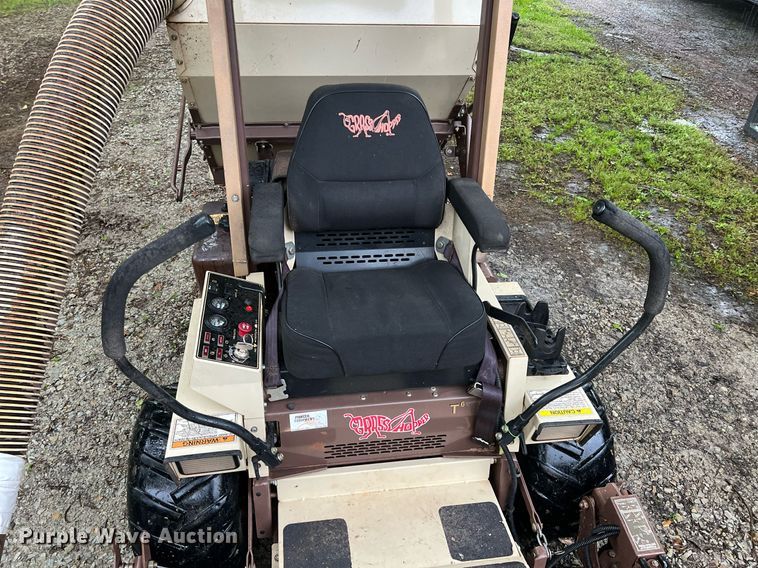 image for item LG9228 Grasshopper 725D  ZTR lawn mower