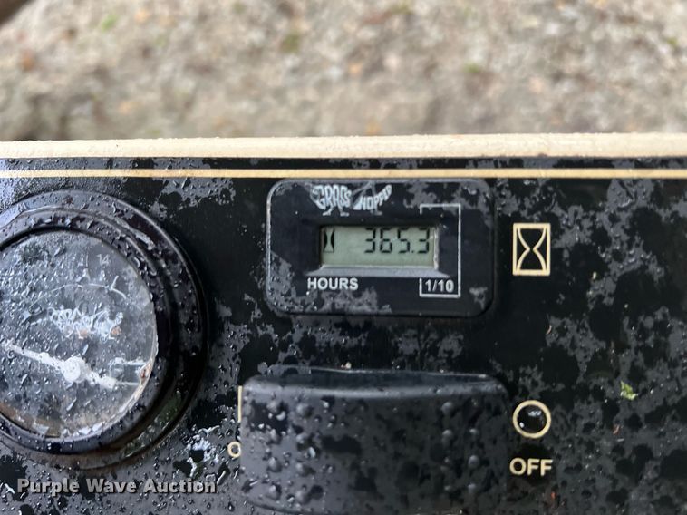 image for item LG9228 Grasshopper 725D  ZTR lawn mower