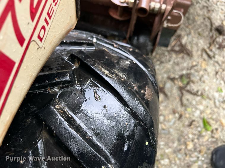 image for item LG9228 Grasshopper 725D  ZTR lawn mower