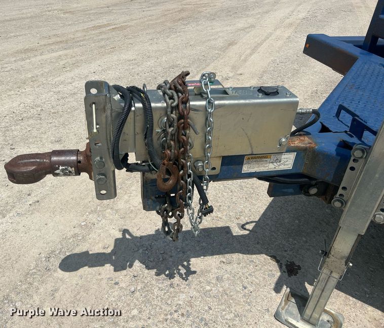 image for item LG9230 2015 Air Tow D12  dump trailer