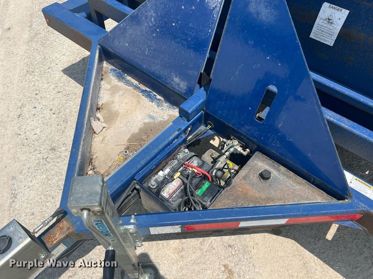 image for item LG9230 2015 Air Tow D12  dump trailer