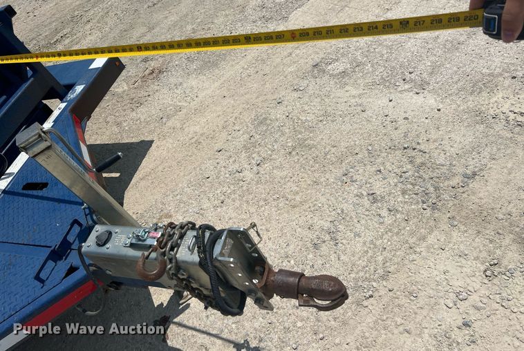 image for item LG9230 2015 Air Tow D12  dump trailer